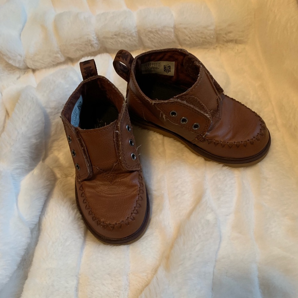 Toddler shoes